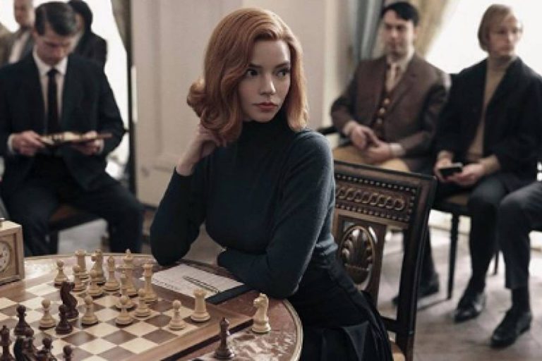 Nuestros looks favoritos de Anya Taylor-Joy en "Gambito de Dama"