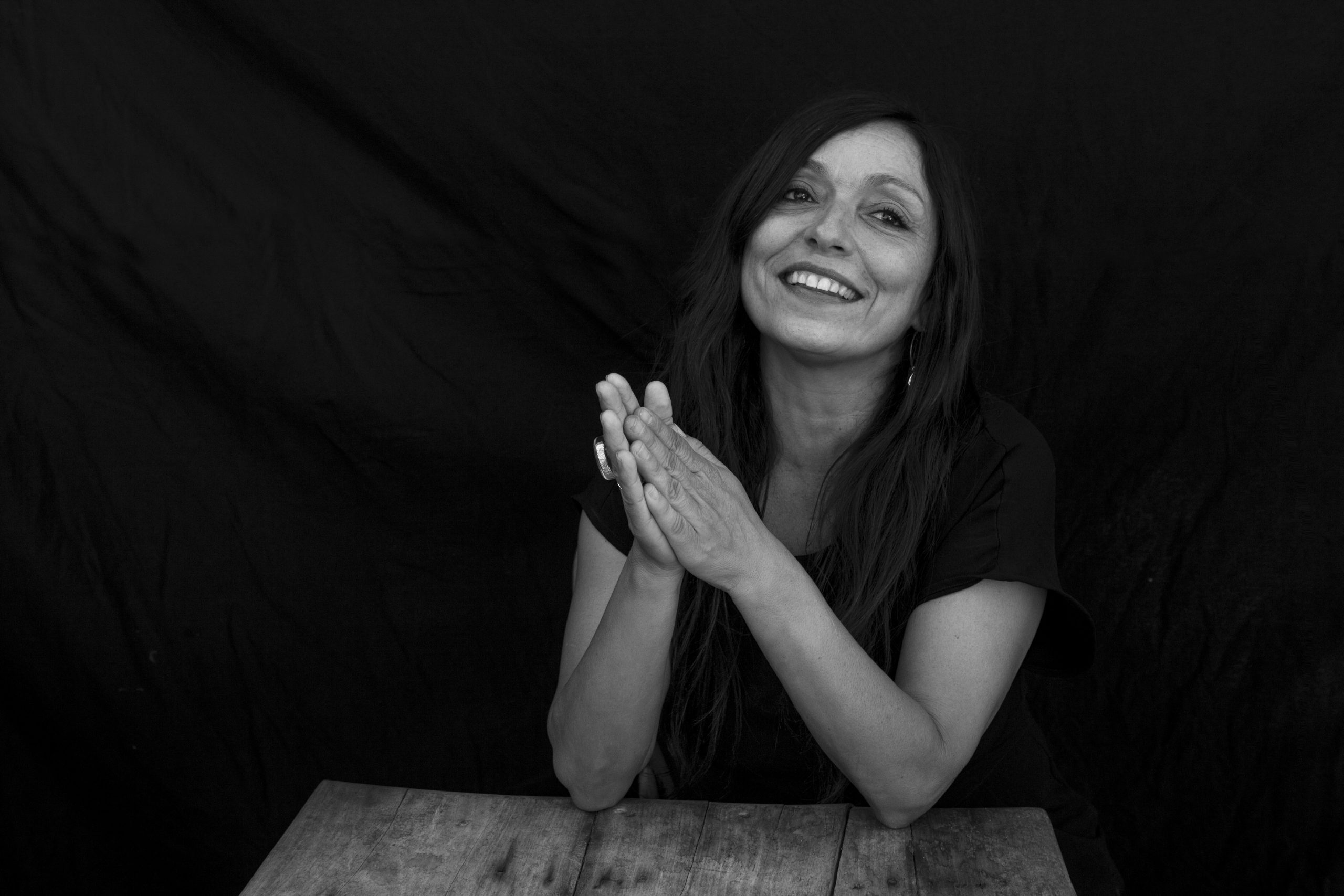 Javiera & Los Imposibles presentarán un especial de su álbum "Corte en Trámite"