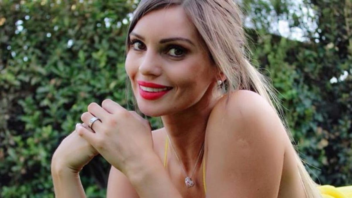 Faloon Larraguibel se defiende tras duras críticas a su dentadura