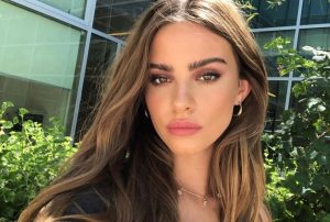 Golden topaz: Así es la nueva coloración que iluminará tu melena