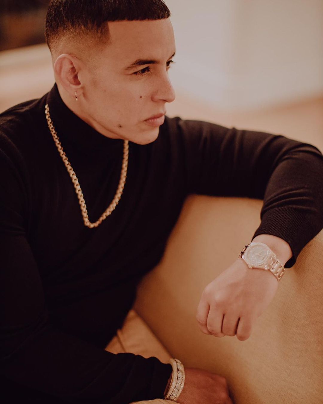 daddy yankee se llena de halagos