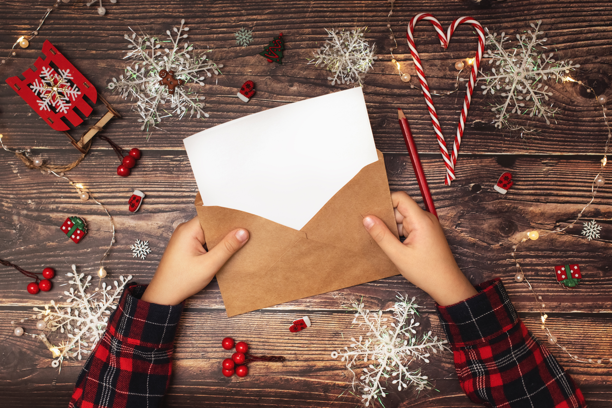 Niño comparte emotiva carta al Viejito Pascuero: pidió salud para su mamá con cáncer