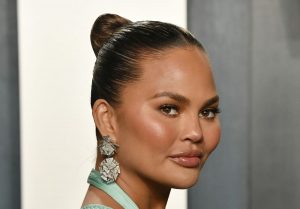 La desgarradora reflexión de Chrissy Teigen sobre su cuerpo tras perder a su bebé