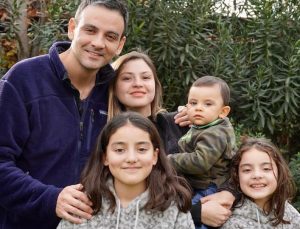 Gonzalo Ramírez comparte tierna foto con su hijo ¡Igualitos!