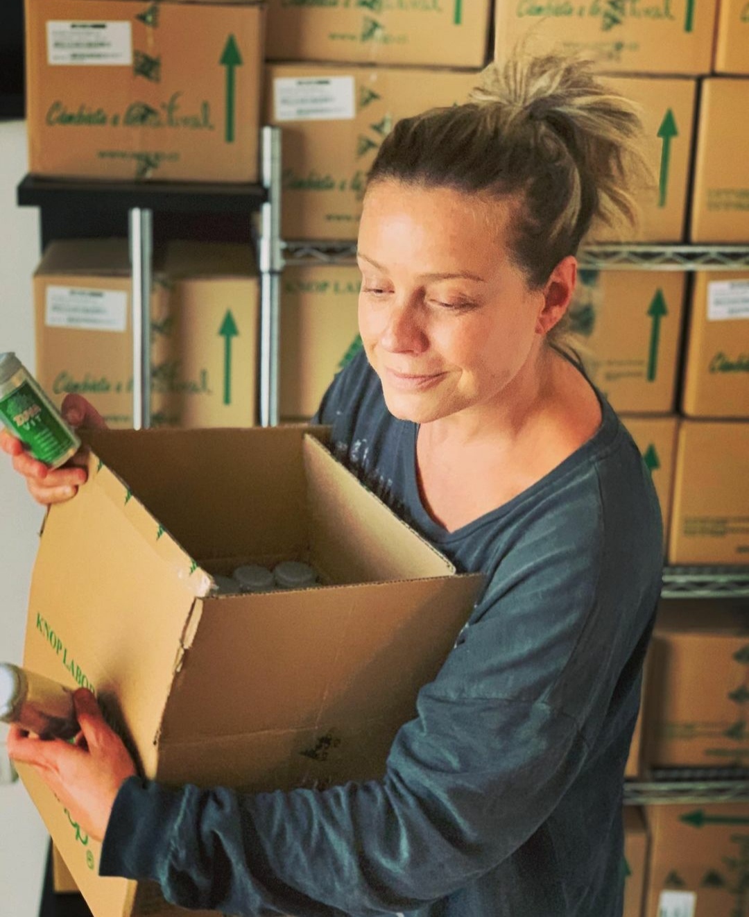 Claudia Conserva lanzó su propio suplemento vitamínico.