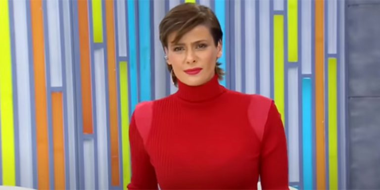 Tonka Tomicic compartió inédita foto de su infancia en redes sociales