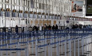 ¿Puedo viajar entre regiones y al extranjero en Fase 2?