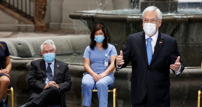 Presidente Piñera promulgó bono para trabajadores de la salud