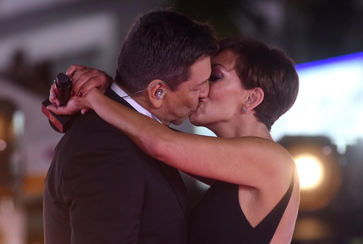 julio cesar y fran beso viña