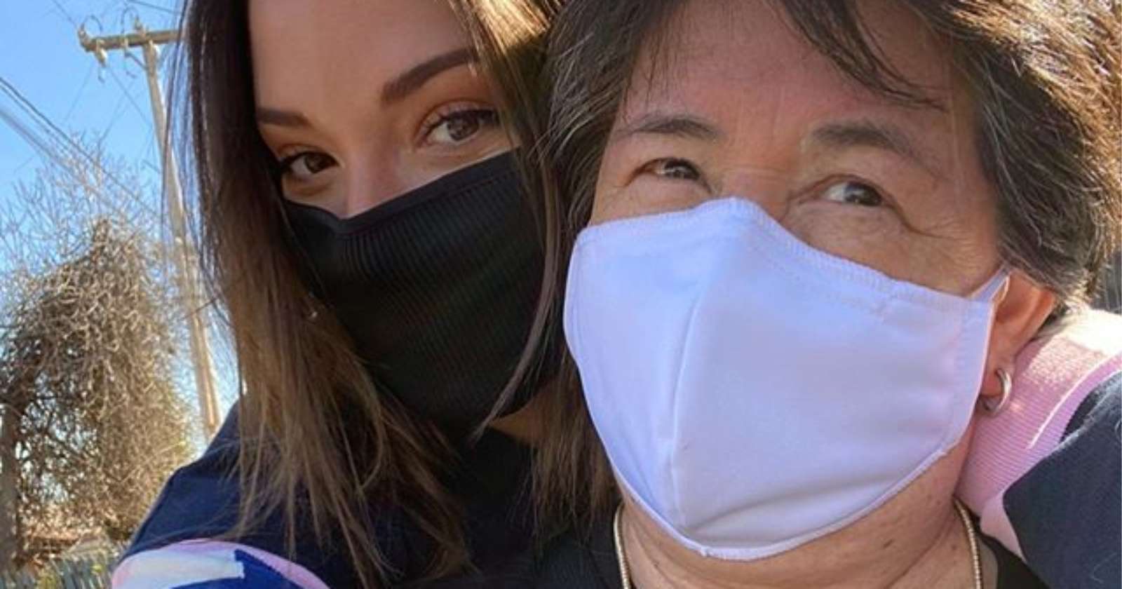 'Siempre unidas': Kel Calderón comparte bella foto junto a su madrina Nancy