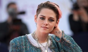 Kristen Stewart recrea uno de los looks más icónicos de Lady Di para su nueva película