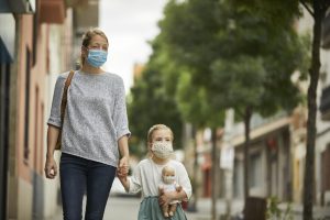 ¿Ser una "mamá perfecta"? Estos son los riesgos para ti y tus hijos