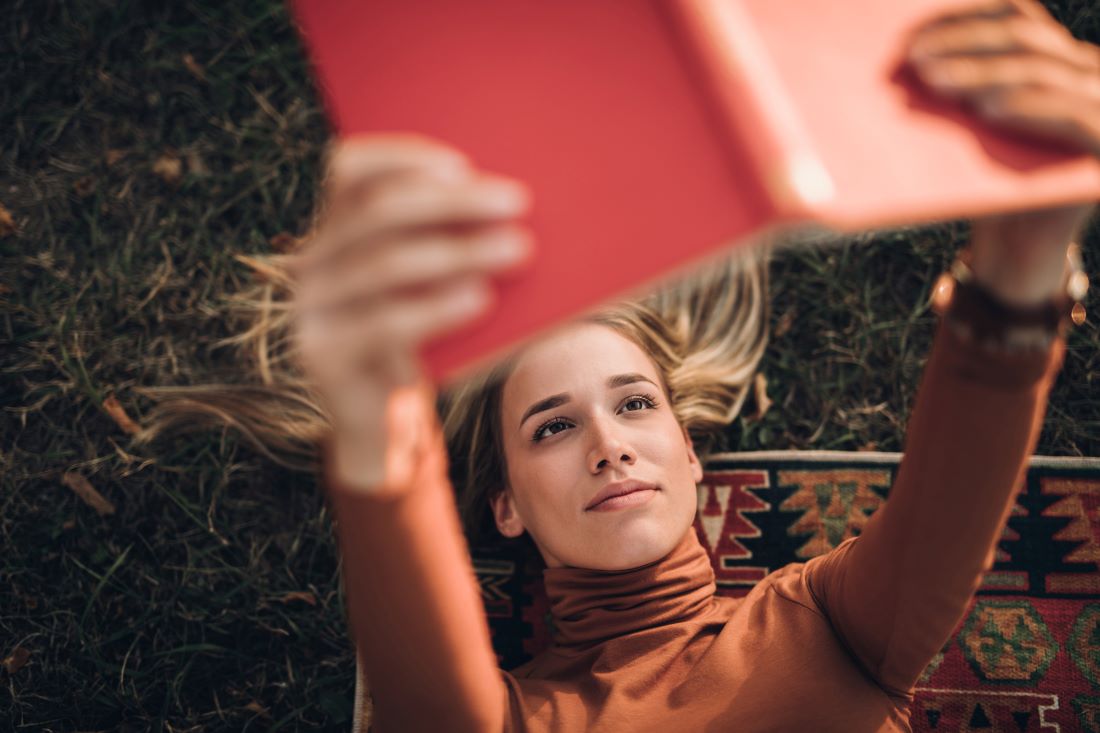 Tres lecturas feministas para replantearnos nuestra visión del amor