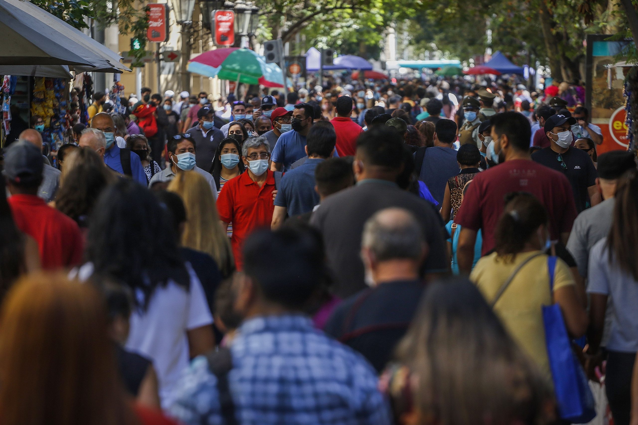 Minsal da balance diario y anuncia cambios en comunas en plan paso a paso