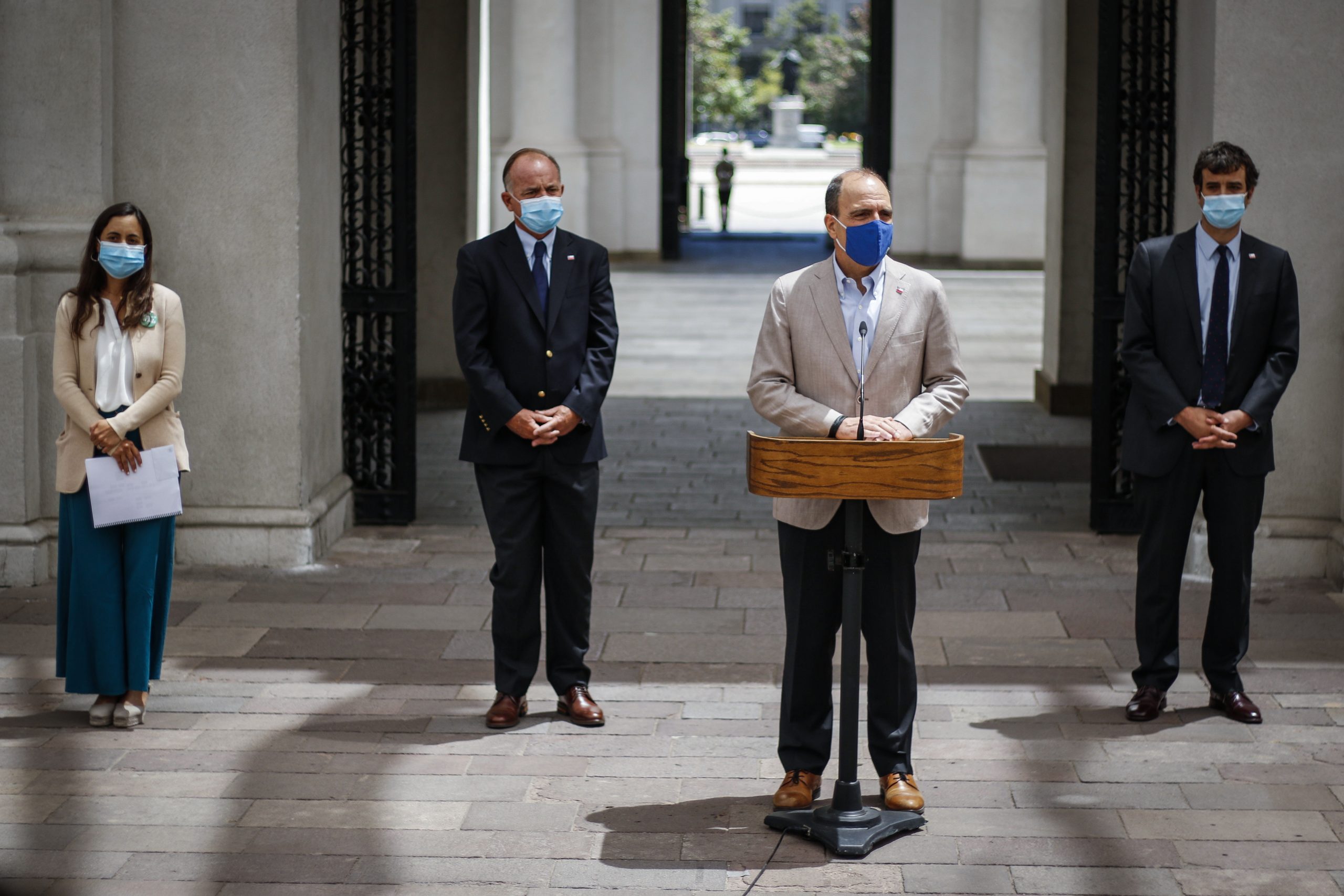 Cambio de Gabinete: Antonio Walker y Cristián Monckeberg dejan sus cargos para postularse como Constituyentes