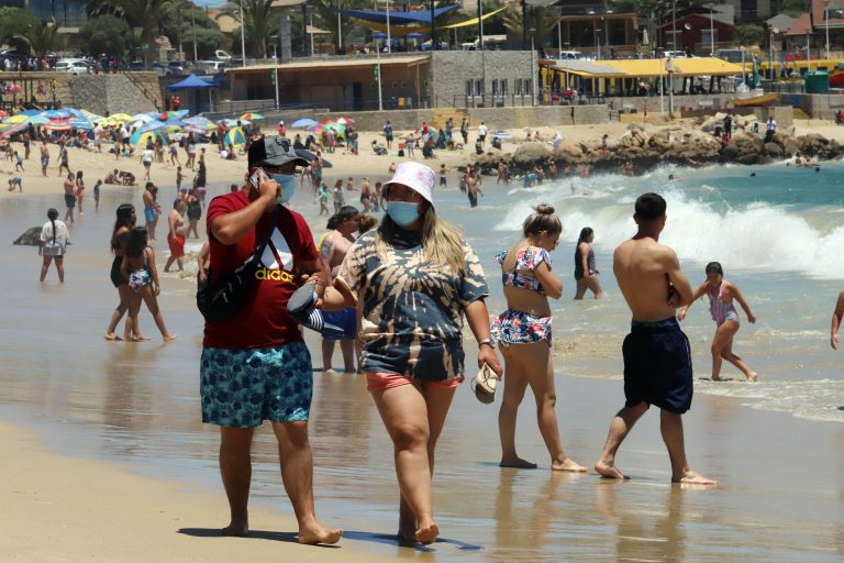 Plan Paso a Paso: Nueve comunas del país avanzan a Preparación y 15 retroceden