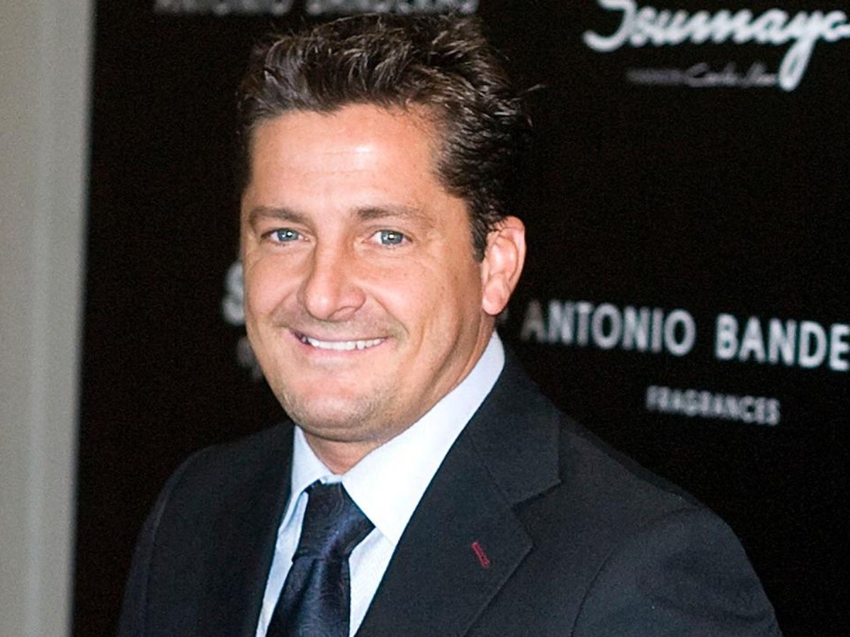 Hermano de Luis Miguel lanzará marca de ropa en honor a su madre