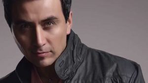 Álvaro Véliz celebra sus 20 años de carrera con concierto online