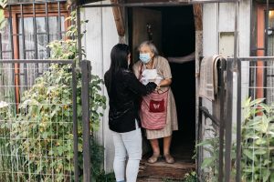 Feminización de la pobreza: pandemia deja al descubierto el potencial de las mujeres para ayudar