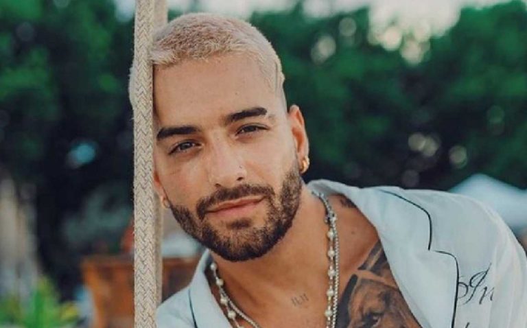 ¡Muy dulce! Maluma sorprende con radical cambio de look