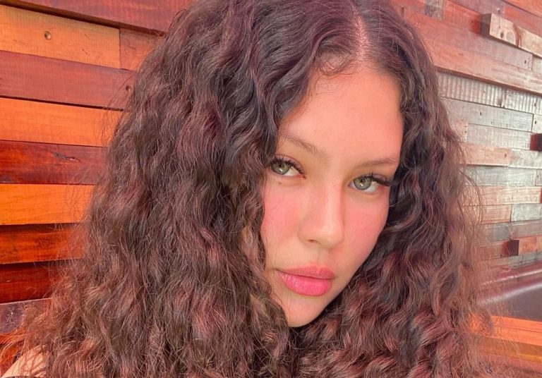 ¡Enamorada! Michelle Carvalho presentó a su pololo en redes sociales
