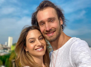 Dani Palavecino se desnudó con su esposo para celebrar su nuevo logro