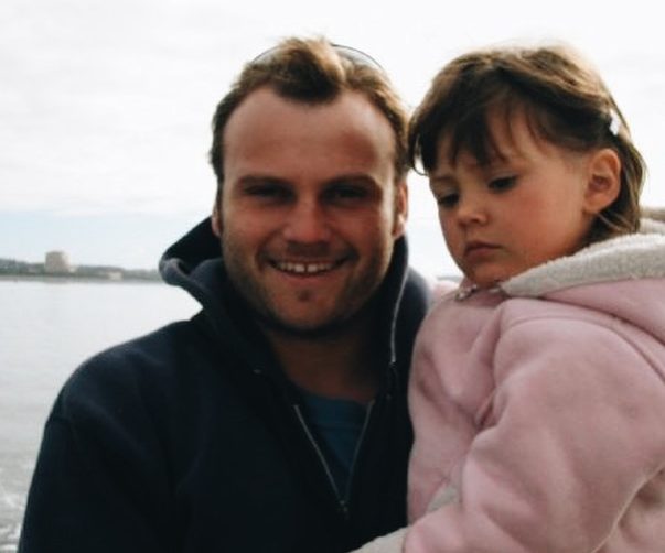 Hija de Roberto Bruce cumplió 18 años: Pensó en seguir los pasos de su padre