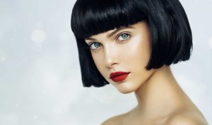 Jet Black: El pelo negro brillante será tendencia este 2021