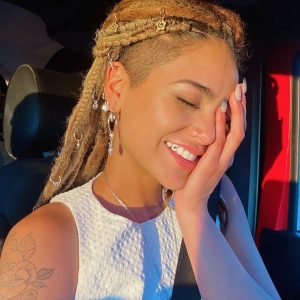 Camila Recabarren hace temblar Instagram con sensual foto nocturna