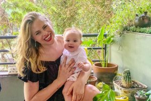 Eliana Albasetti comparte bellas postales del bautismo de Luján