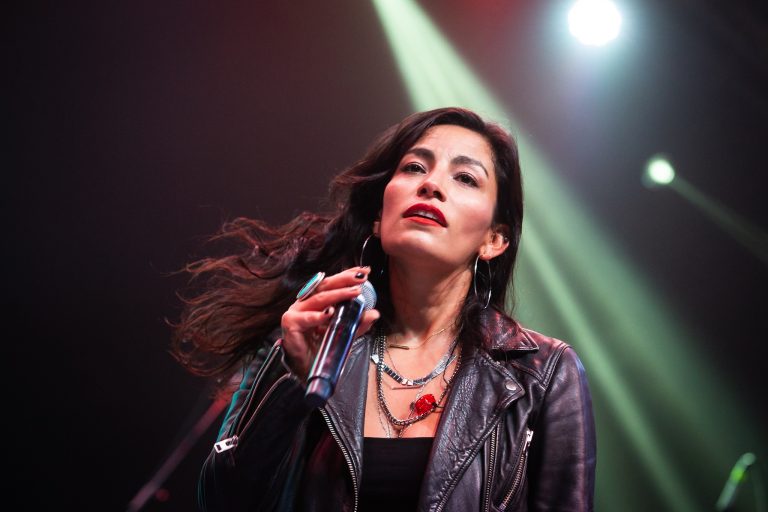 Anita Tijoux sorprende con canción junto a actriz de "La Casa de Papel"
