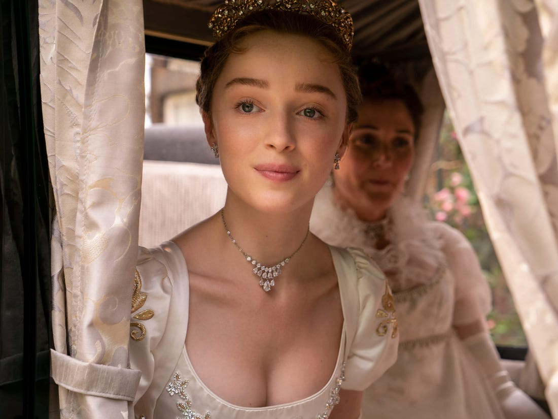 Phoebe Dynevor confesó cuál fue la escena íntima más difícil de grabar en "Bridgerton"