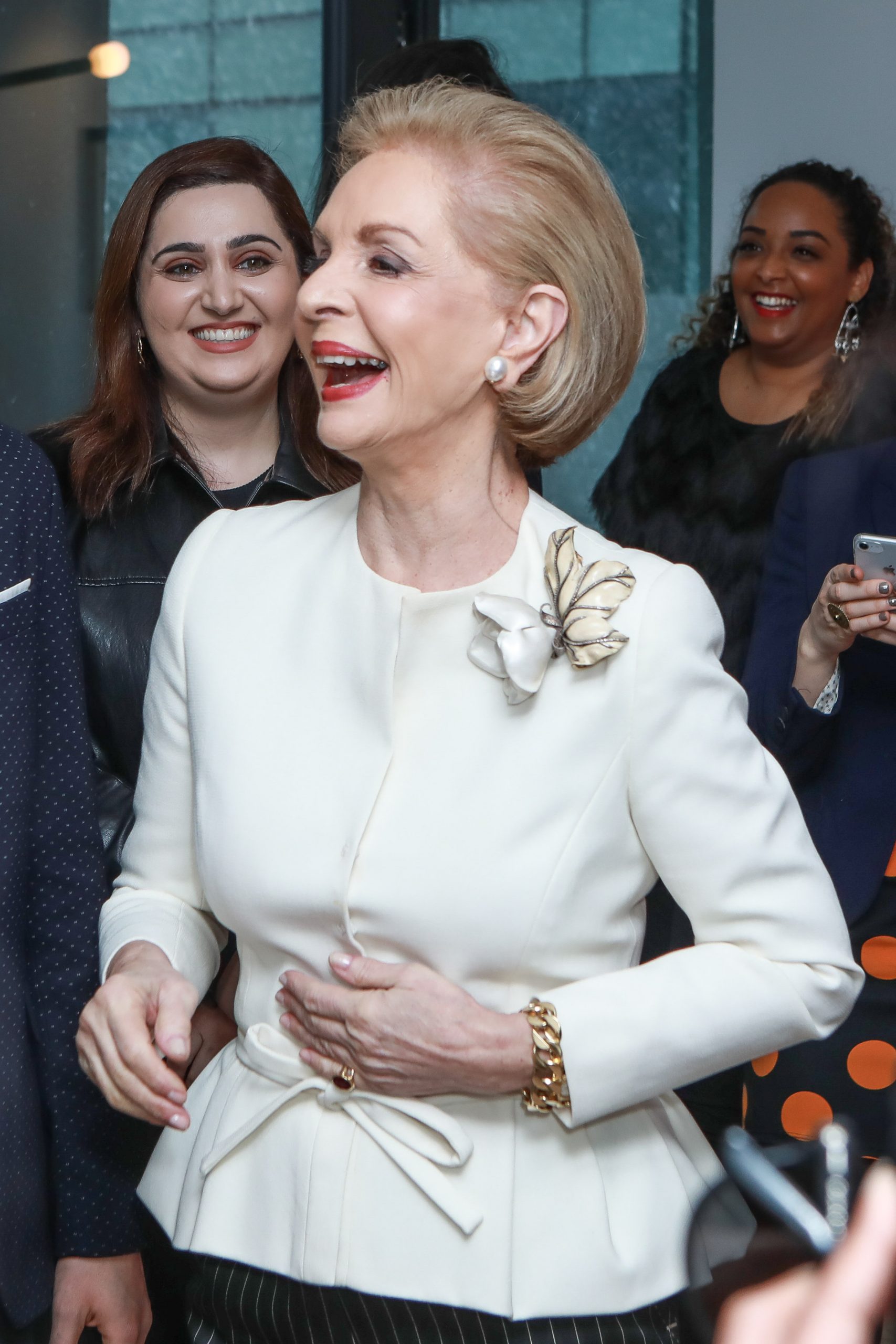 la diseñadora y como ser mujer elegante