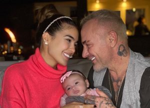 "Ya manda besitos": El tierno nuevo logro de la hija de Gianluca Vacchi y Sharon Fonseca a sus tres meses de vida