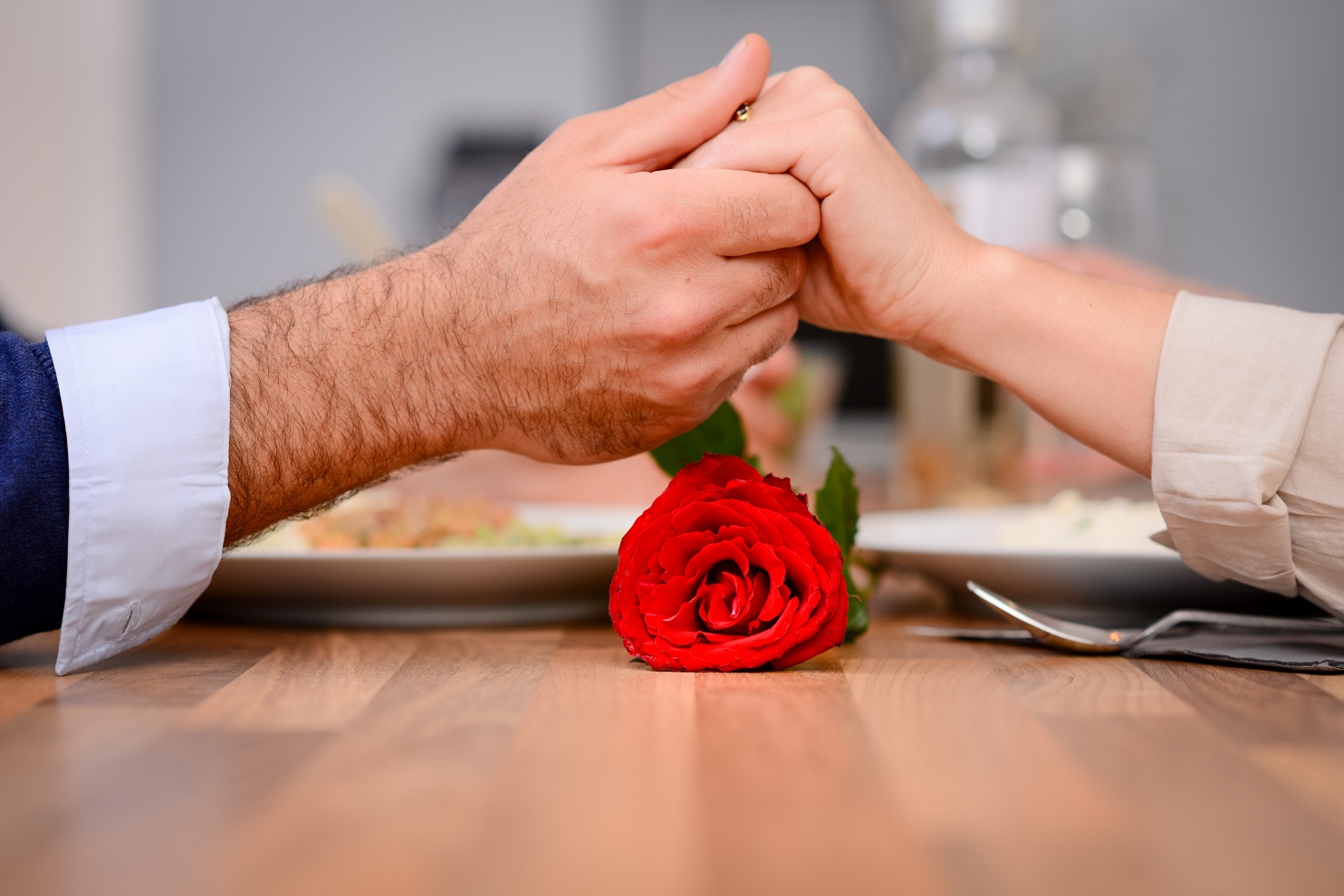 San Valentín 2021: regalos originales para no celebrar el día de los  enamorados con flores y bombones
