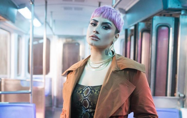Demi Lovato sorprende mostrando su íntimo piercing