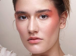 'Draping': La técnica para contornear tu rostro con blush