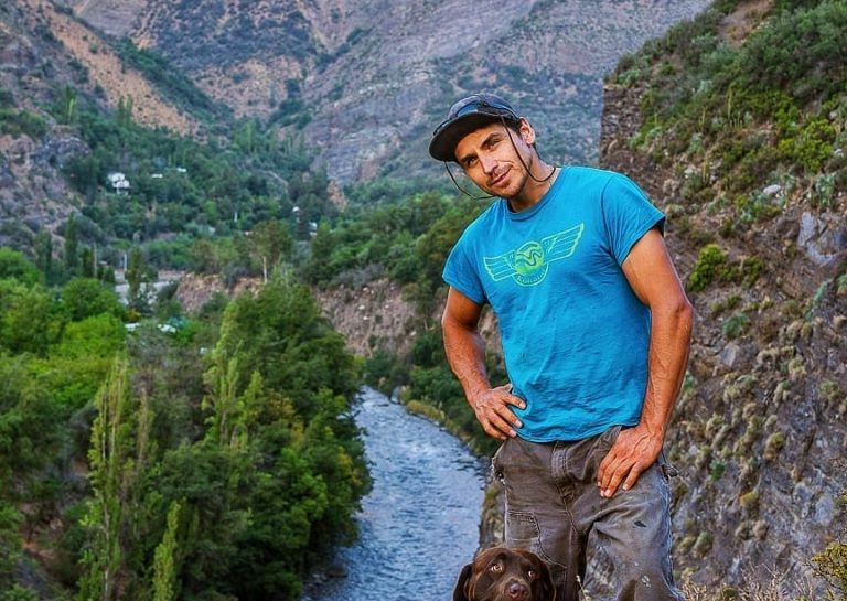 Hermano de Pangal Andrade muestra cómo quedó su hotel tras las lluvias