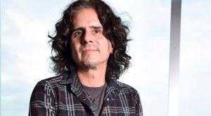 Pablo Herrera celebrará a los enamorados con íntimo show online