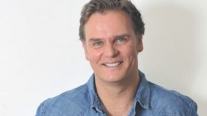 “Parece que no le caigo en gracia, me voy”: Amaro Gómez-Pablos revela los motivos de su salida de TVN