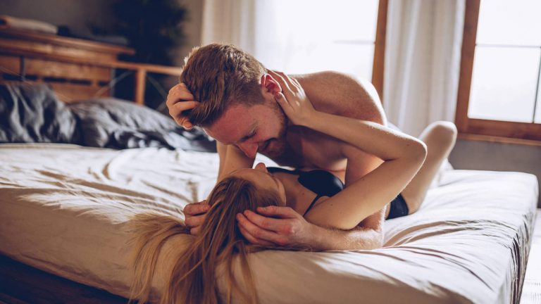 Juegos de roles en el sexo: Te damos 8 ideas para incursionar en pareja