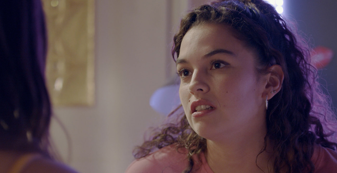 ¡Al fin! Macarena declaró su amor a Rubí en "Edificio Corona"