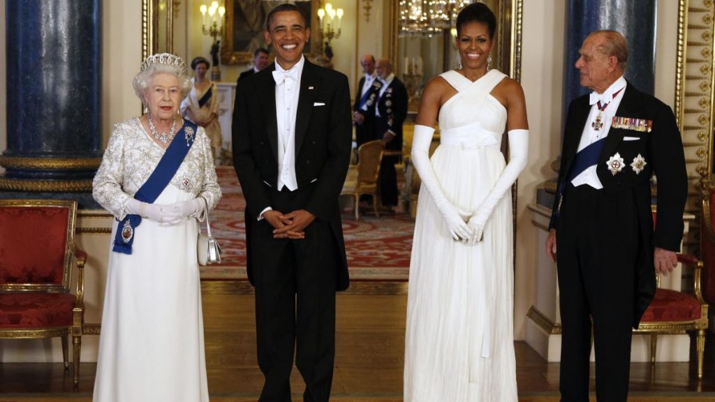 Michelle Obama Y La Reina Isabel