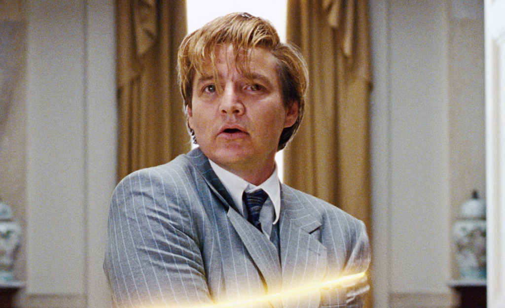 Pedro Pascal se luce en video de "chascarros" en la película "Wonder Woman"