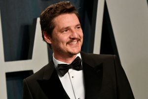 Pedro Pascal protagonizará la serie de suspenso Calls, junto a Nick Jonas