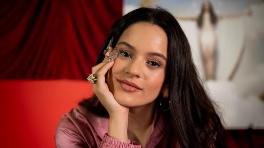 Rosalía diseña zapatillas para Nike inspiradas en su abuelo