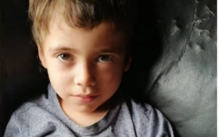 Madre de Tomás Bravo compartió video del niño junto a su abuelo