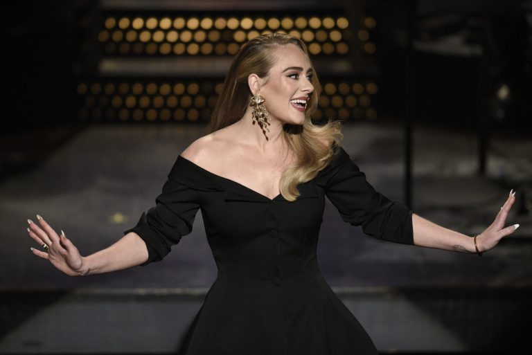 Adele firmó el divorcio y compartirá custodia de su hijo con su ex