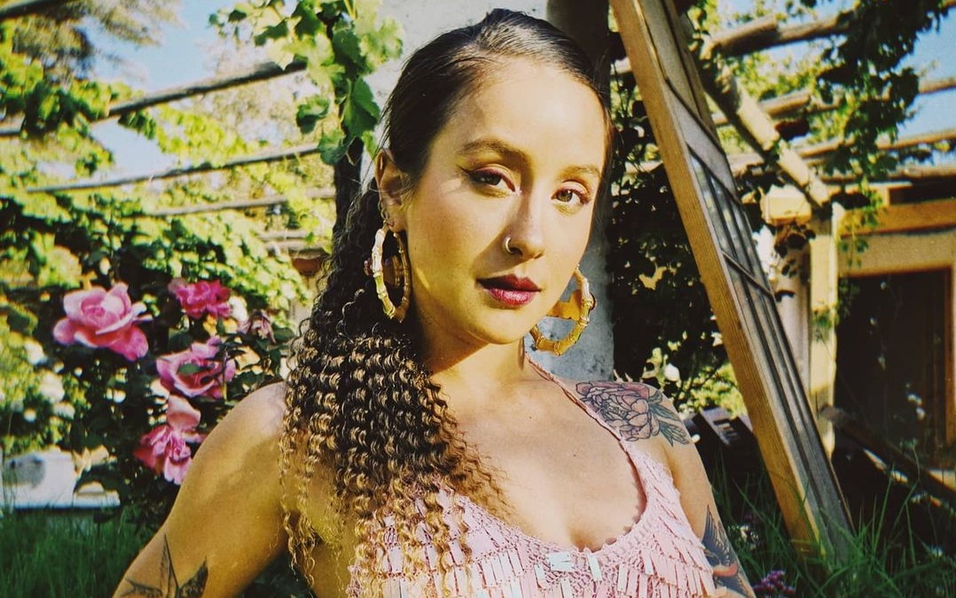 Denise Rosenthal sorprende con su ingeniosa forma de hacer ejercicio