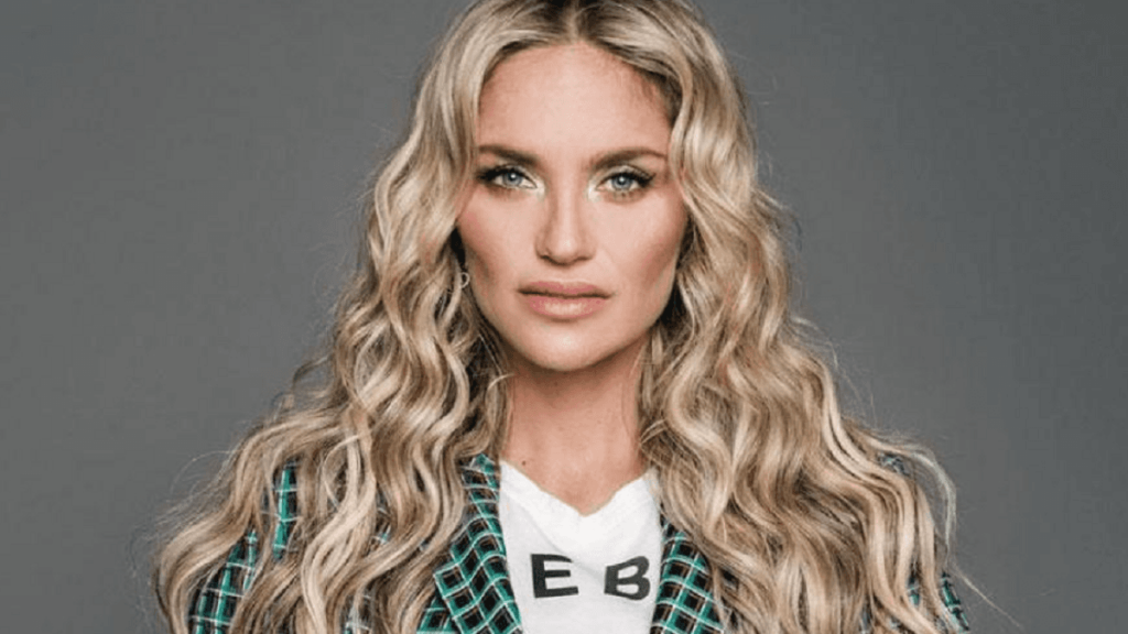 Kenita Larraín tendría participación en la serie